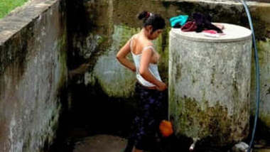 Sri Lankan Women Outdoor Bath Spy