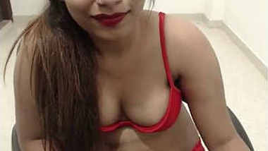 Glamorous asian with hot bra revealed during home sex
